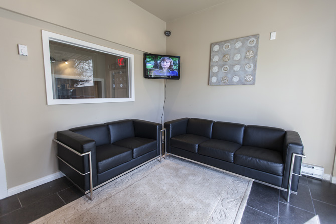Affordable-Quality-Roofing-Vancouver-Showroom-00001